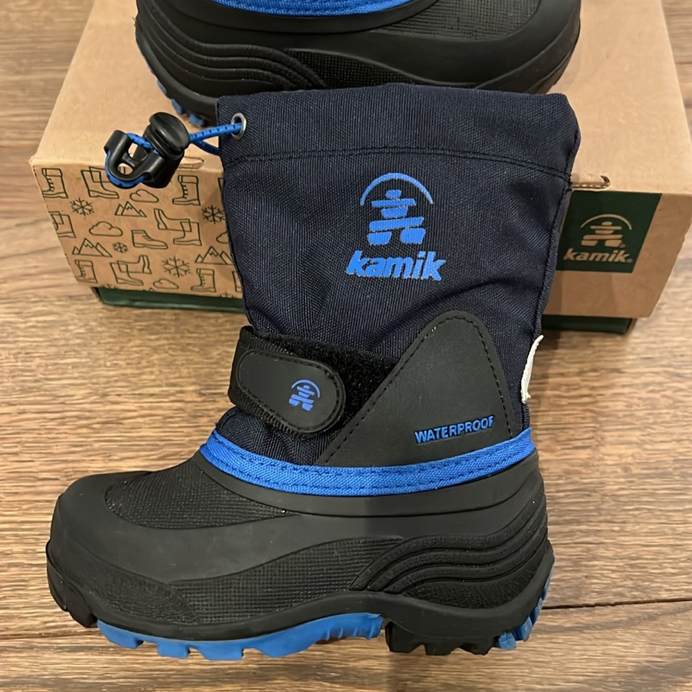 Toddler boys kamik waterbug5 boots - size 8